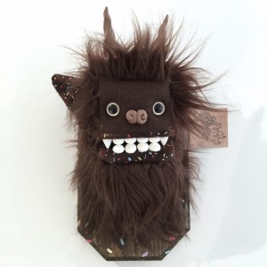 Doughnut Yeti (Small) Brown 5 by Yetis & Friends