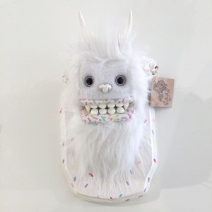 Doughnut Yeti (Small) White 4 by Yetis & Friends